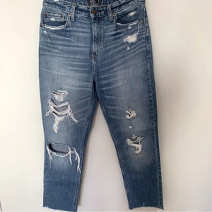 Abercrombie & Fitch High Rise Annie Distressed Girlfriend Jean Size 2/26